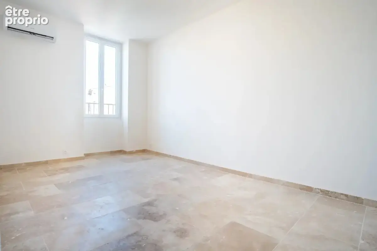 Dans un ensemble de 5 lots à vendre individuellement - photo 12