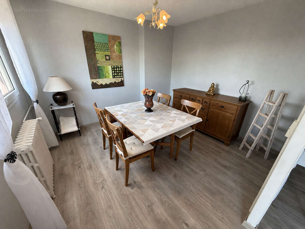 Appartement 5 pièces de 82,20 m2 avec une petite véranda, un balcon et un garage - photo 5