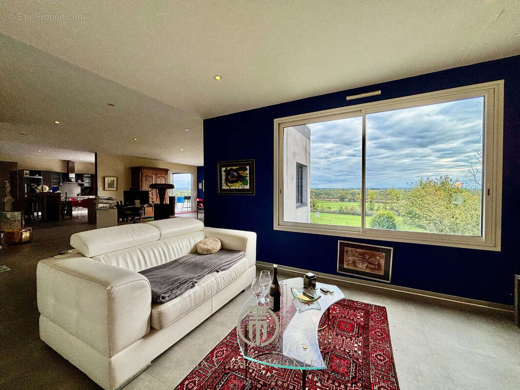 Maison à PARAY-LE-MONIAL