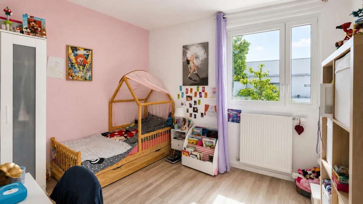 Appartement 3 pièces de 69 m² à Saint-Laurent-de-Mure - photo 6