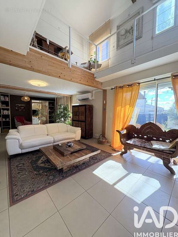 Maison 126 m² à Les Billaux  - photo 4