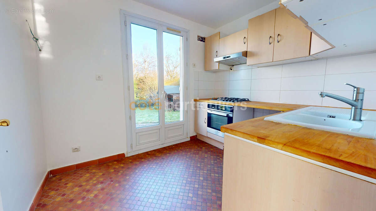 Maison à SAINT-REMY-LES-CHEVREUSE