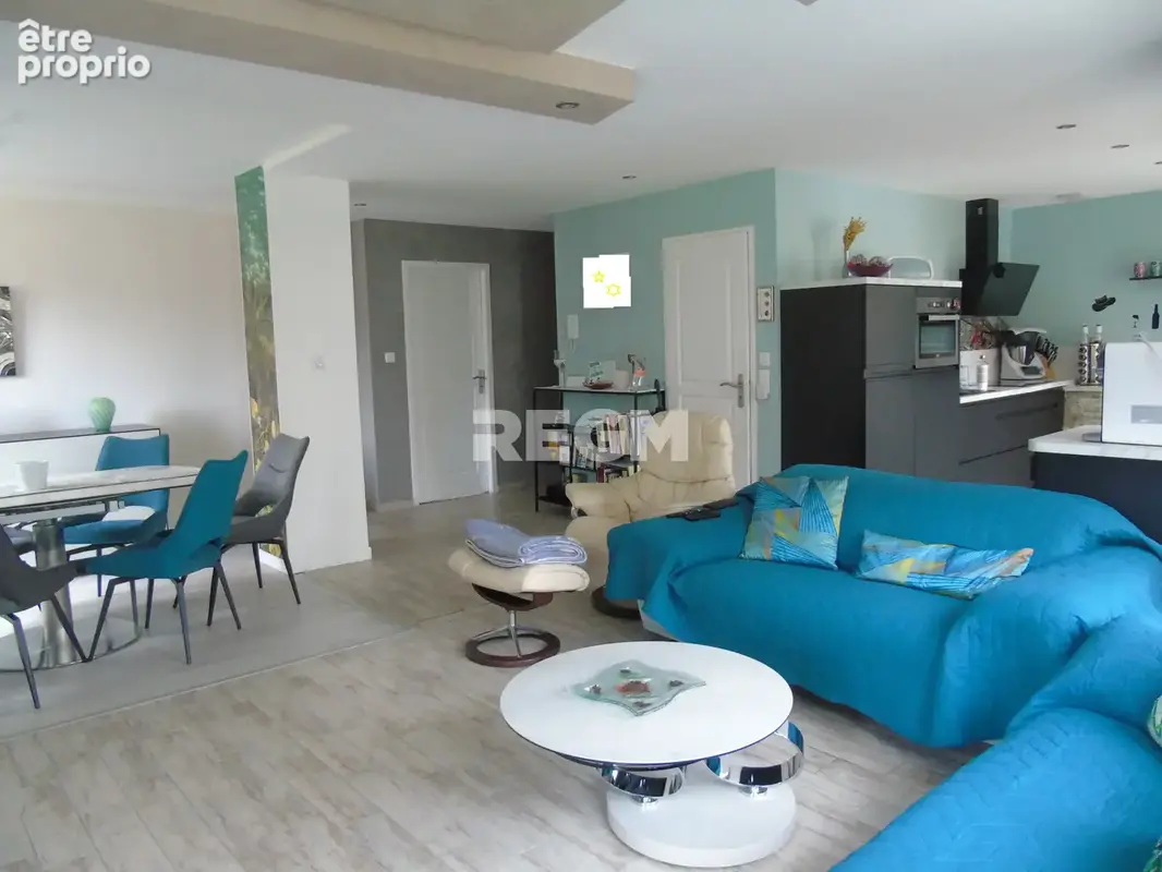 Grand appartement avec trois chambre et deux balcons à acheter. - photo 5