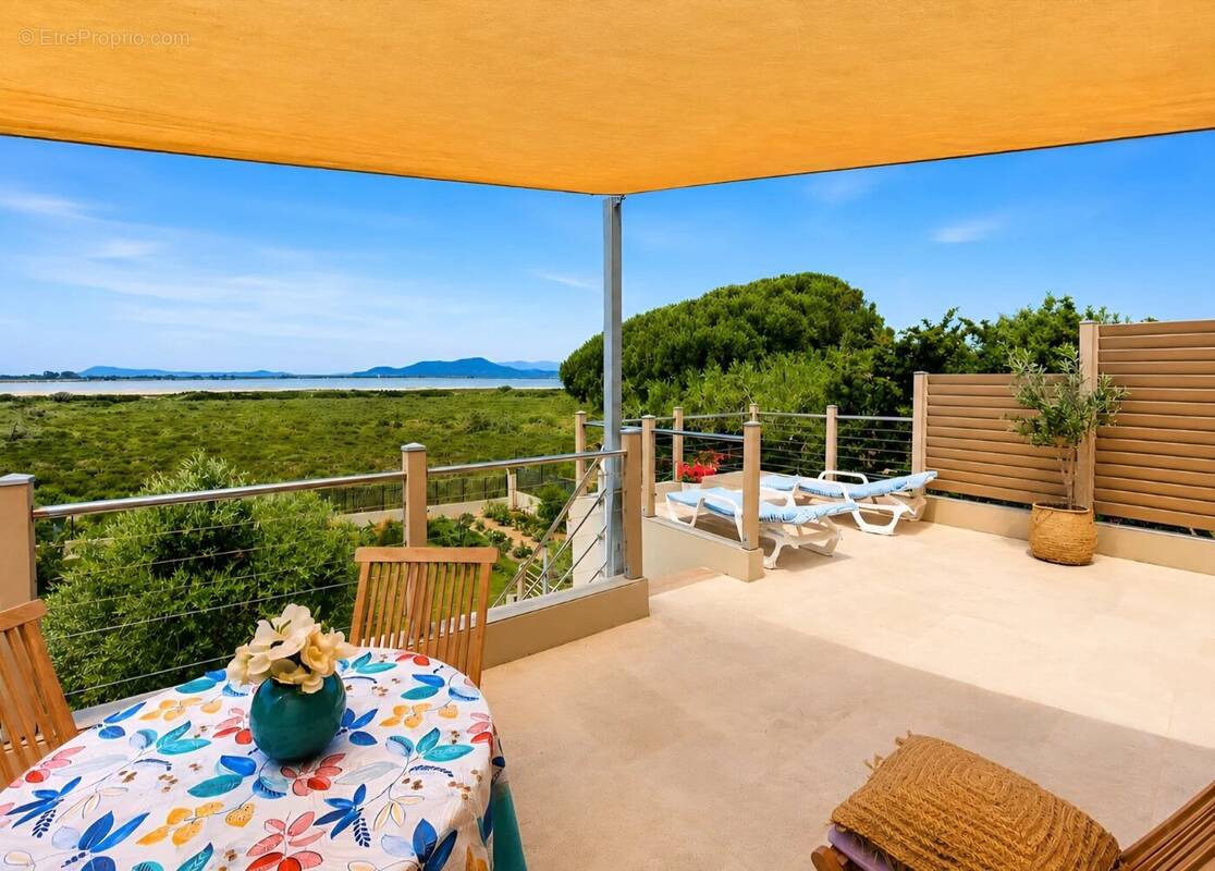 Maison à HYERES