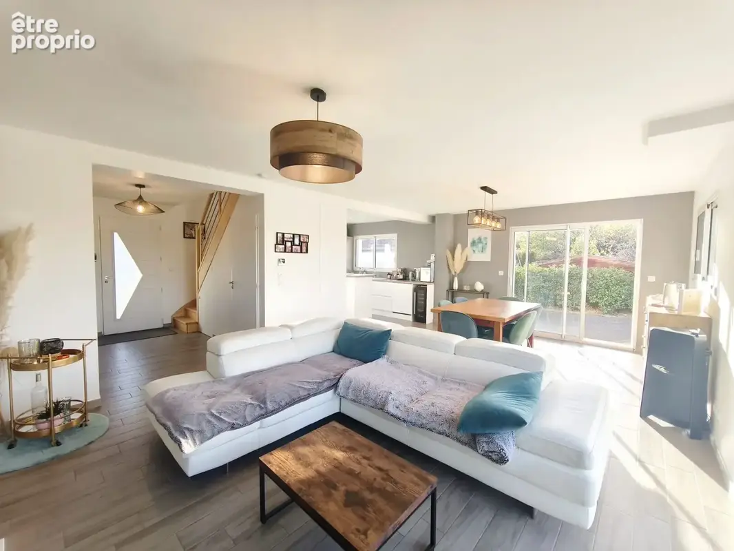 Maison 5 pièces 104 m² à vendre à Darvoy (45150) - photo 3