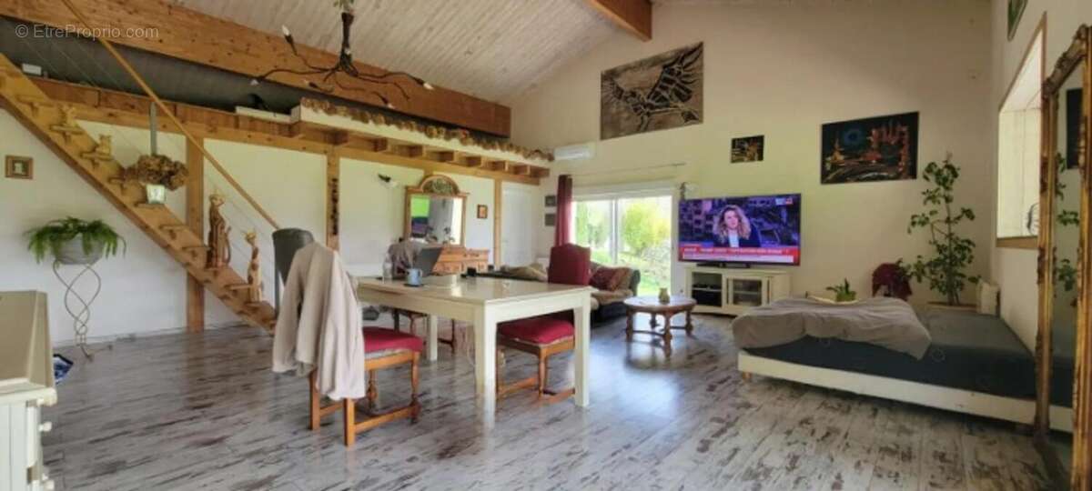 Maison à CASTELCULIER