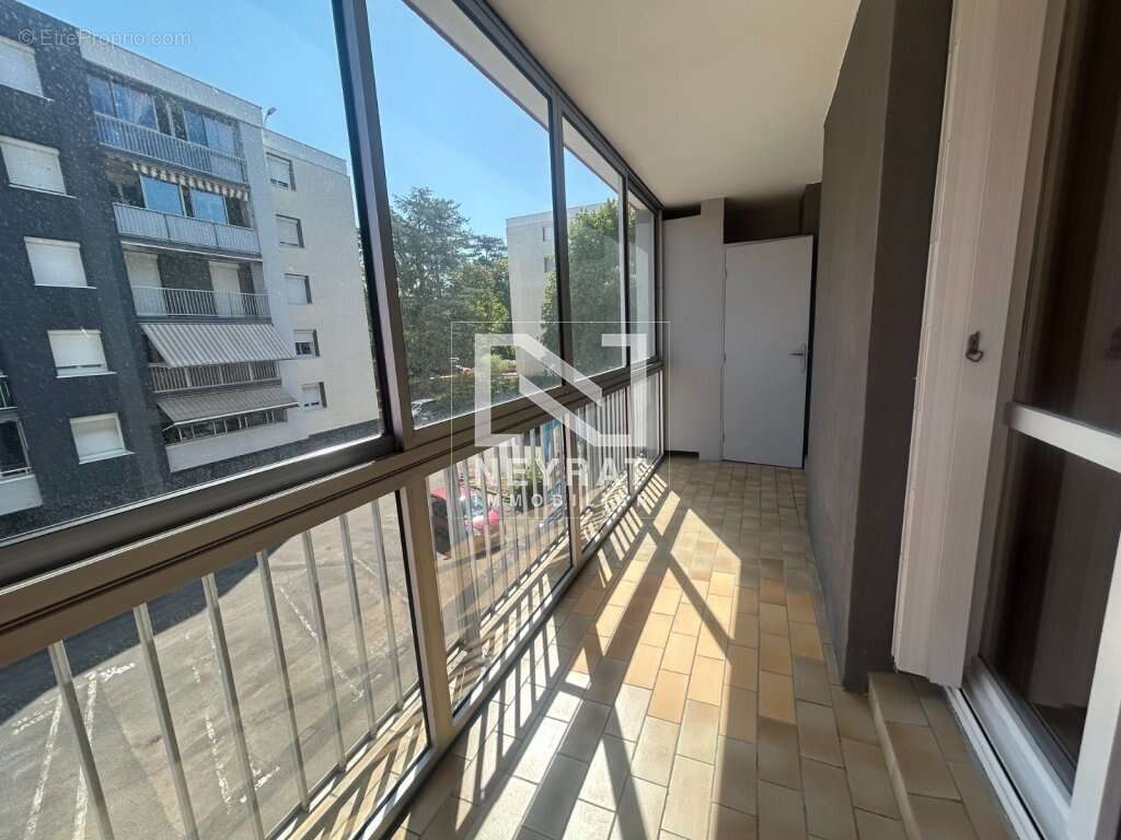 Appartement 84 m² à Digoin  - photo 6