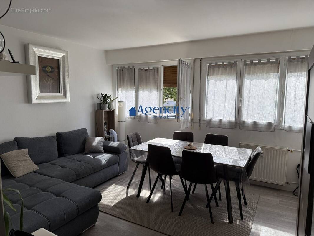 Appartement à LE PLESSIS-TREVISE