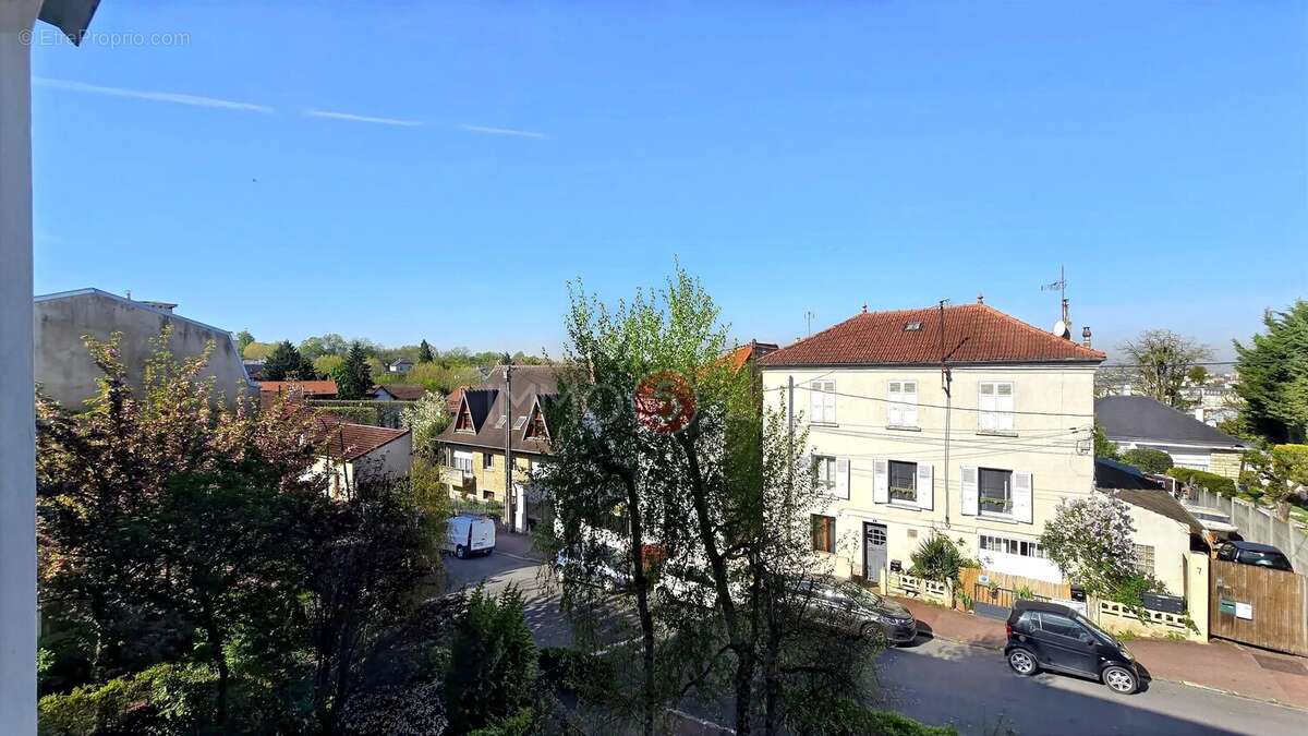 Appartement à LE RAINCY
