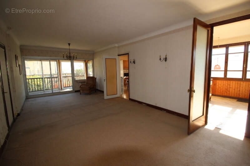 Maison à CHATELLERAULT