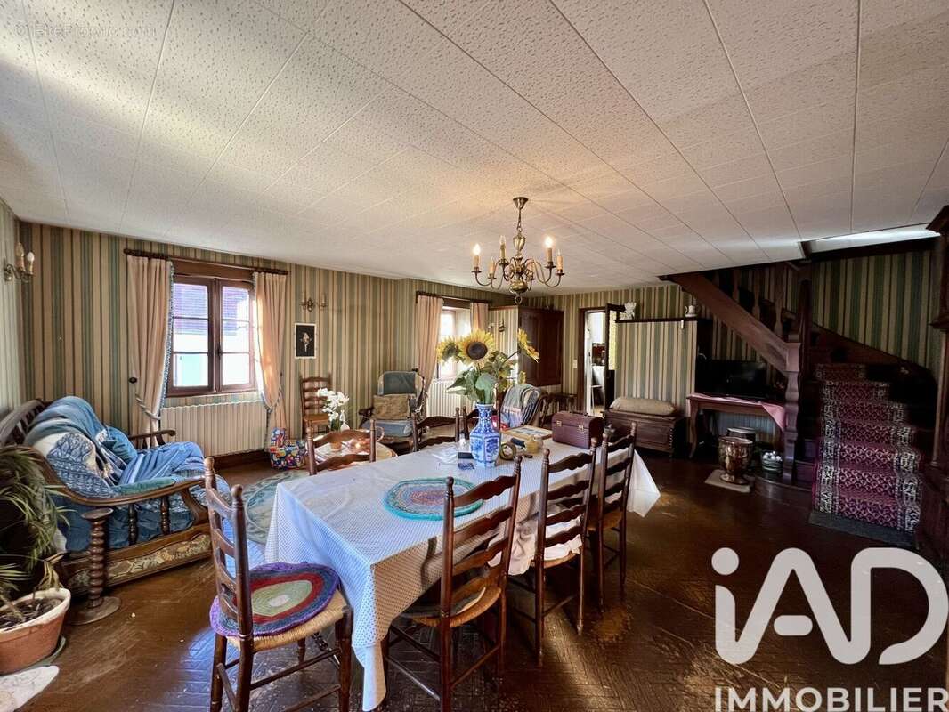 Maison 166 m² à Bouzic  - photo 5