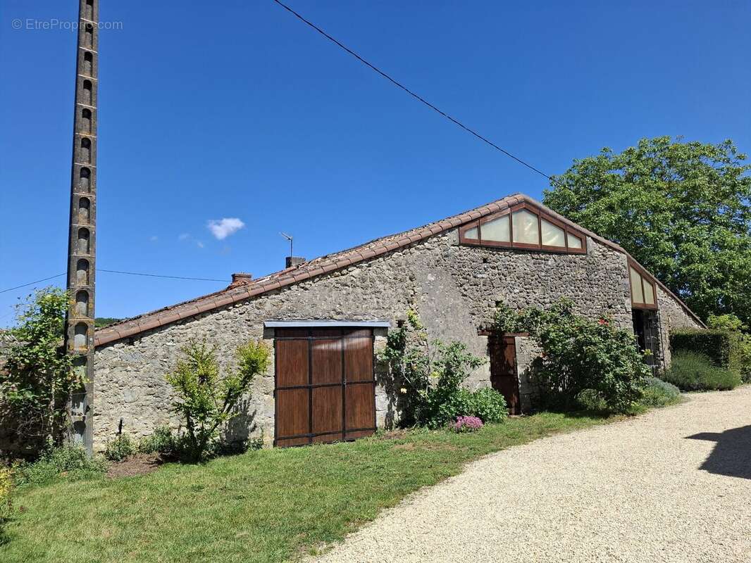 Maison à LHOMMAIZE