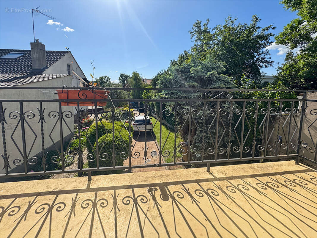 Maison à ROSNY-SOUS-BOIS