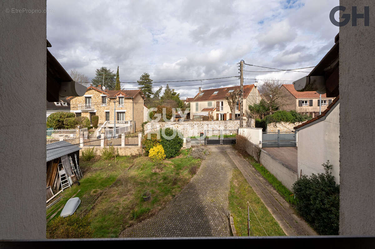 Maison à SOISY-SUR-SEINE