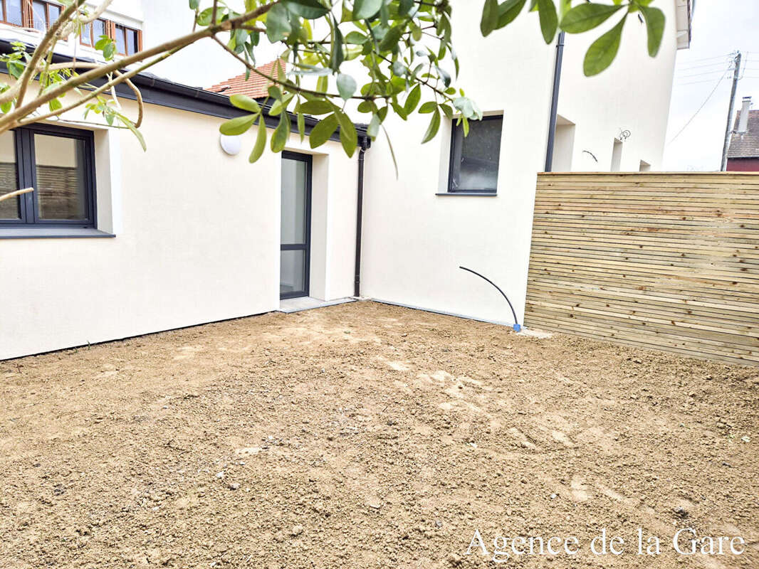 Appartement à HOUILLES