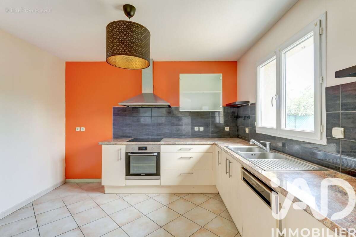 Photo 9 - Maison à MEYZIEU