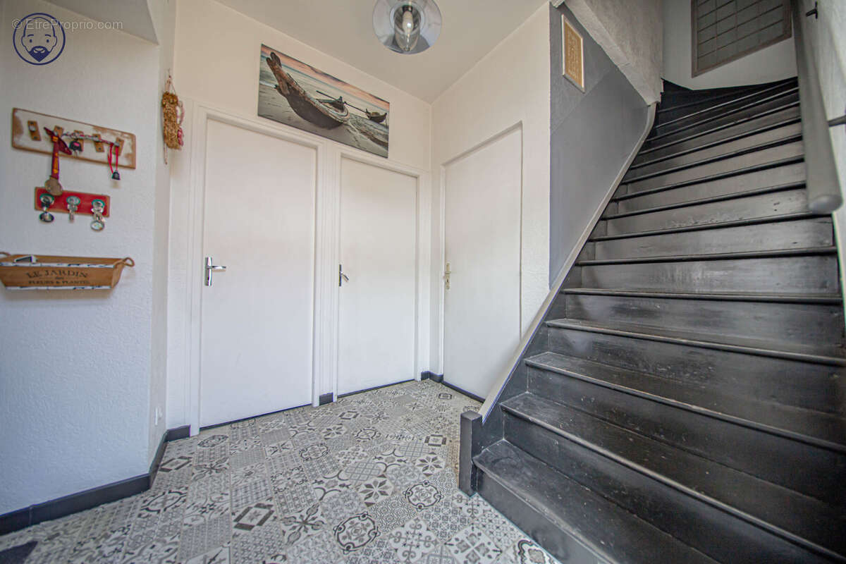 Maison à THIAUCOURT-REGNIEVILLE