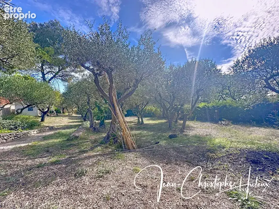 Terrain à NIMES