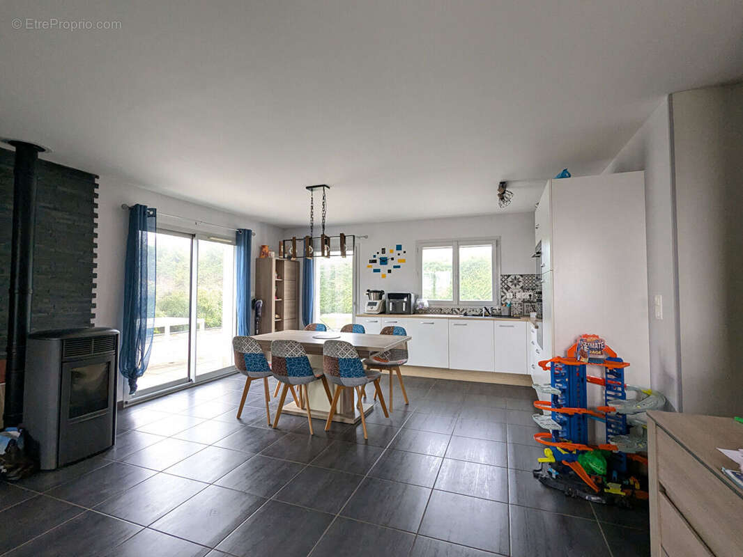 Maison à ROUVRES-EN-PLAINE