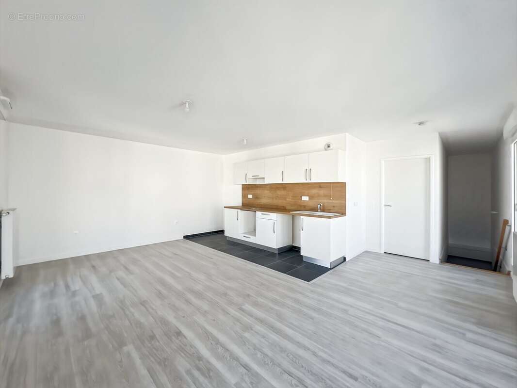 Appartement 99 m² à Bois-Colombes  - photo 3