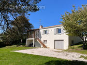 Maison à LE GIROUARD