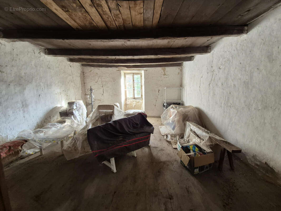 20251201_141557 - Maison à SAINT-SAUD-LACOUSSIERE