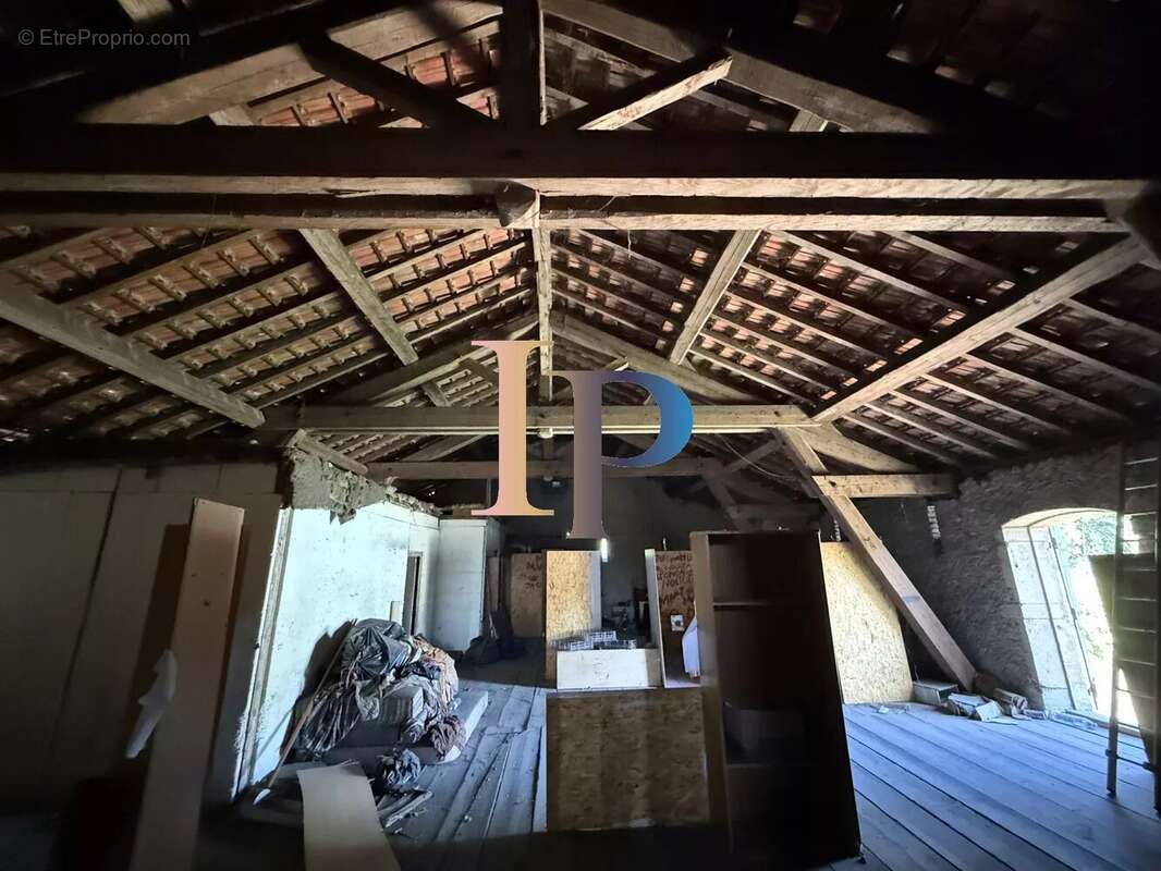 Ensemble immobilier de caractere - photo 21