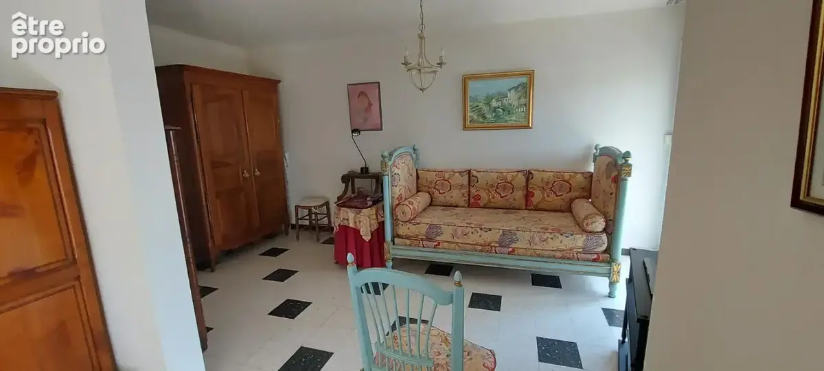 30. GARD. NIMES. Appartement traversant climatisé de 106 m² avec terrasse dans résidence sécurisée - photo 4