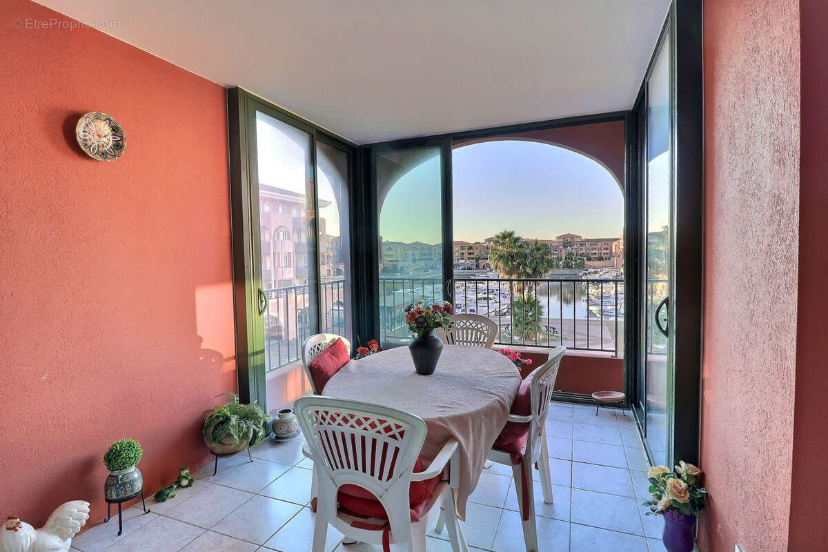 Appartement à LATTES