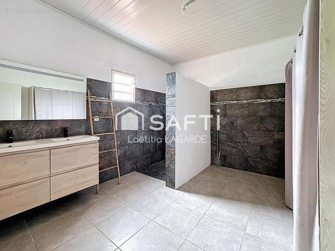 Photo 7 - Maison à SAINT-BENOIT