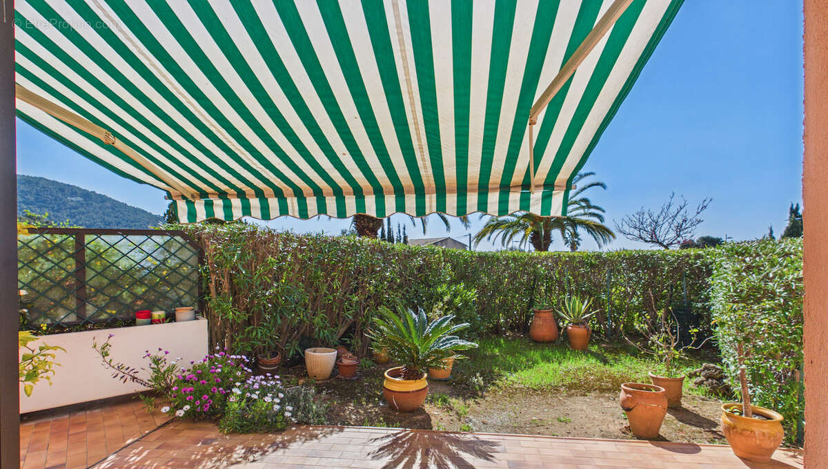 Appartement à CARQUEIRANNE