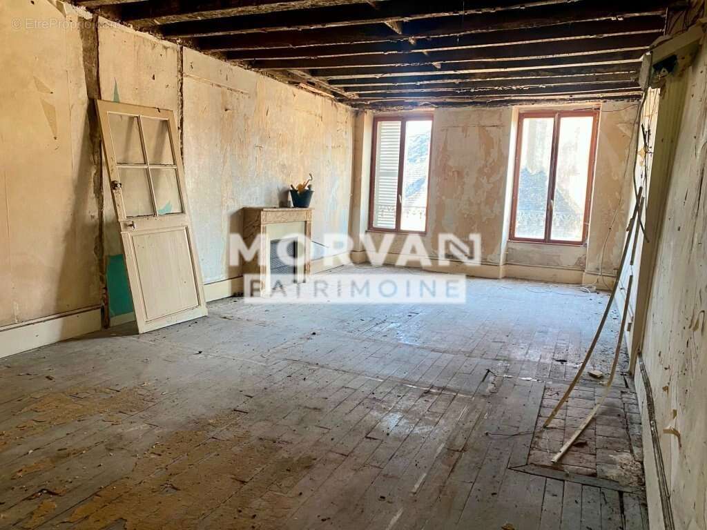 Maison à SAINT-SAULGE