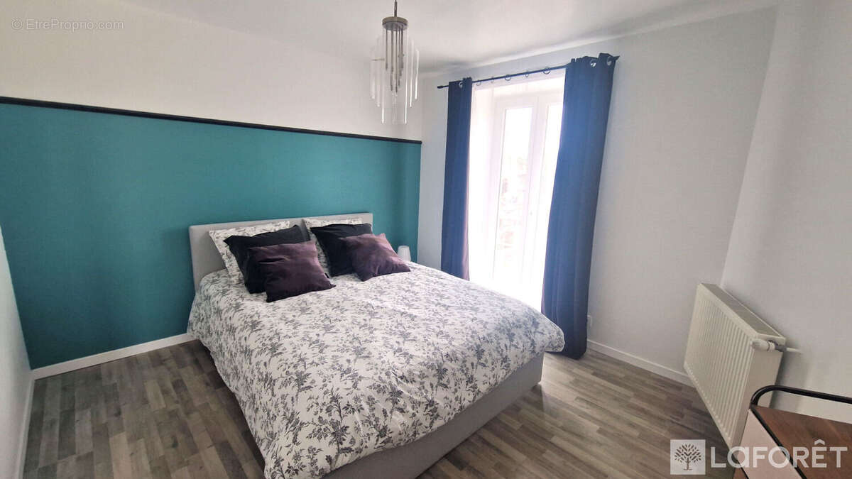 Maison à COLLEVILLE-MONTGOMERY