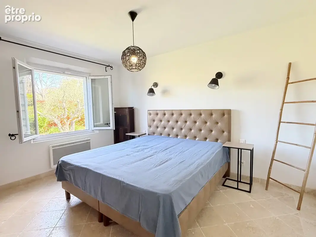 EXCLUSIVITE Proche Fayence villa de plain-pied en pierre Terrain 1175m2 Piscine - photo 10