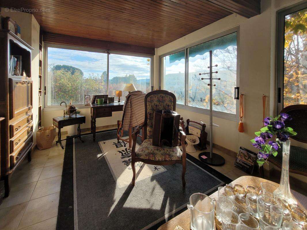 Maison à VINON-SUR-VERDON