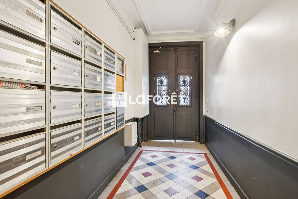 Appartement à PARIS-10E