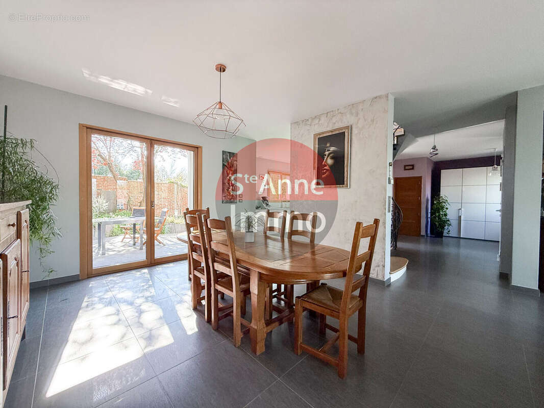 Photo 4 - Maison à ROYE