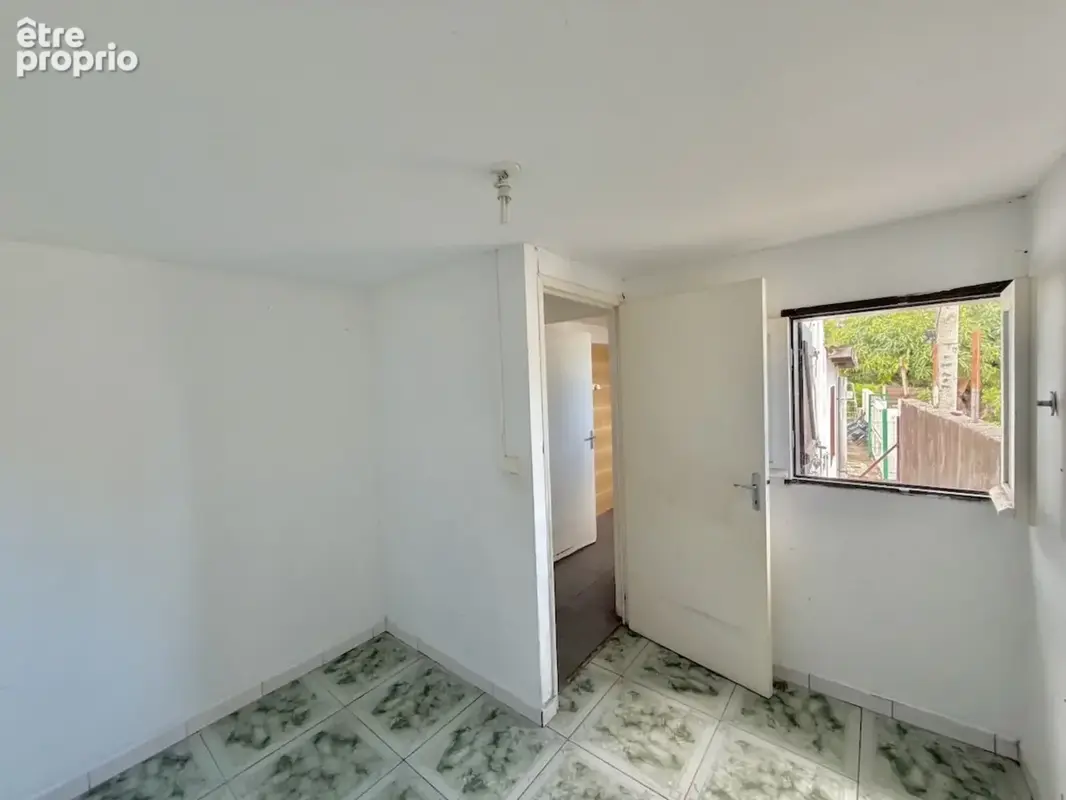 À vendre saint-louis centre – maison t3 de plain-pied à rénover – terrain de 120 m² - photo 6