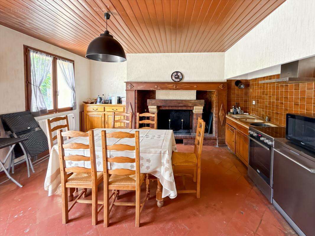 Maison à SEGOUFIELLE