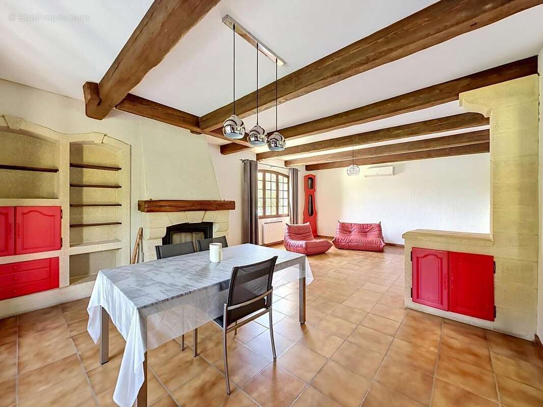 Maison à NOVES