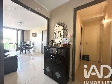 Photo 2 - Appartement à LE THILLAY