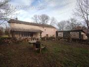 Maison à PUYLAROQUE