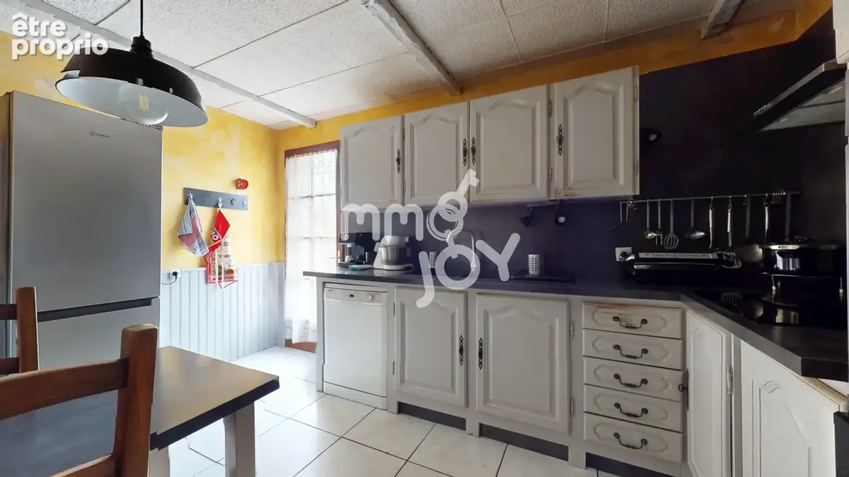 Maison de 120 m2 de plain-pied avec garage et piscine - photo 7