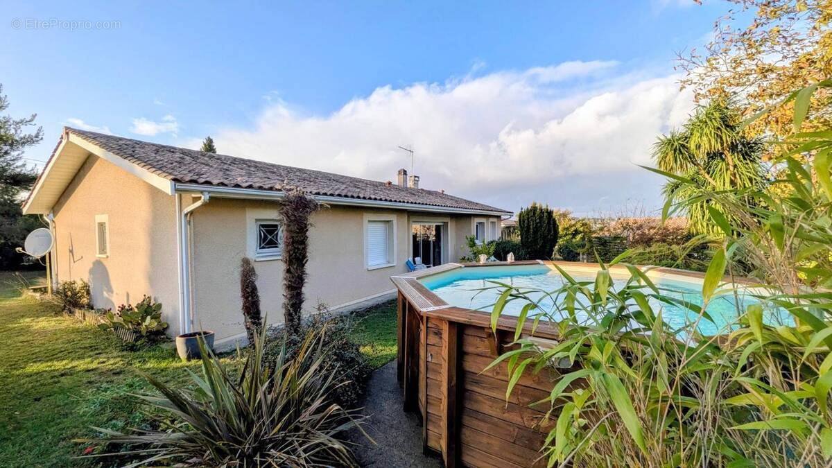 Maison à CUBZAC-LES-PONTS