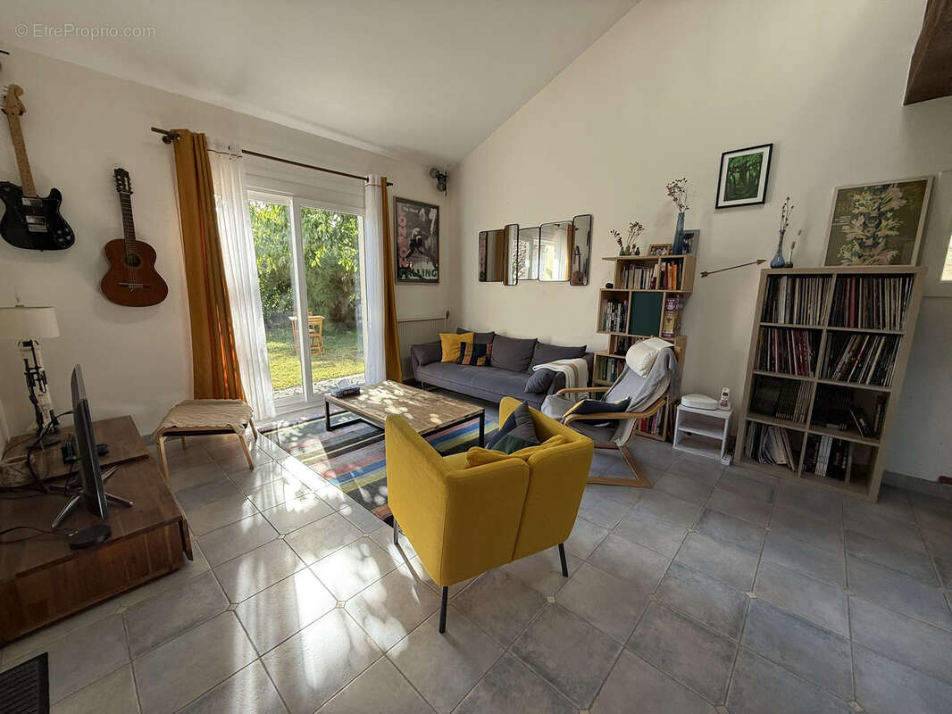 Maison à SAINT-SEBASTIEN-SUR-LOIRE