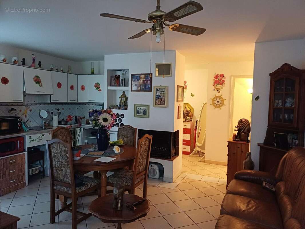 Appartement à LE MUY