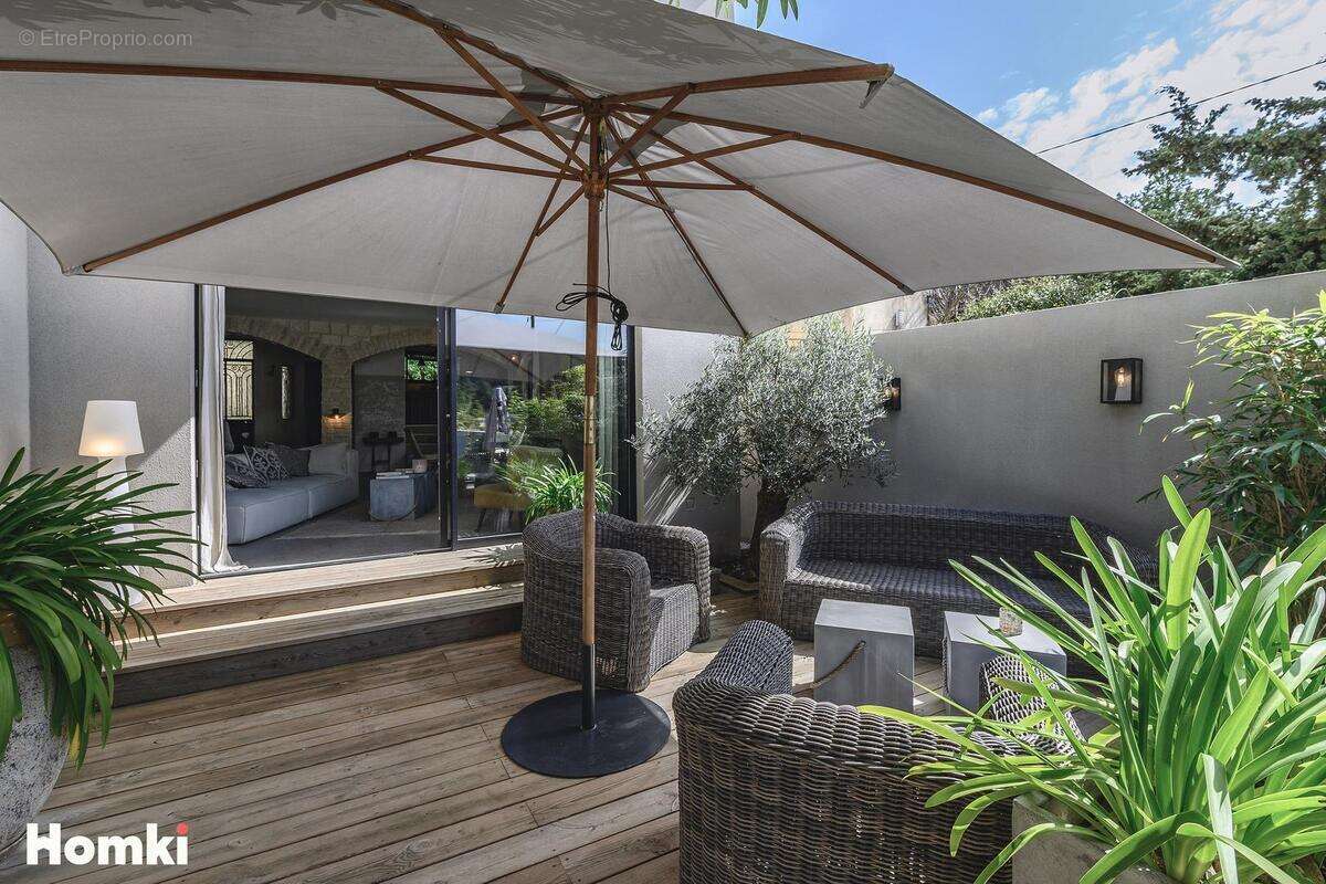 Maison à VILLENEUVE-LES-AVIGNON