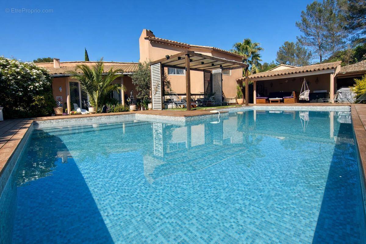 Maison à TRANS-EN-PROVENCE