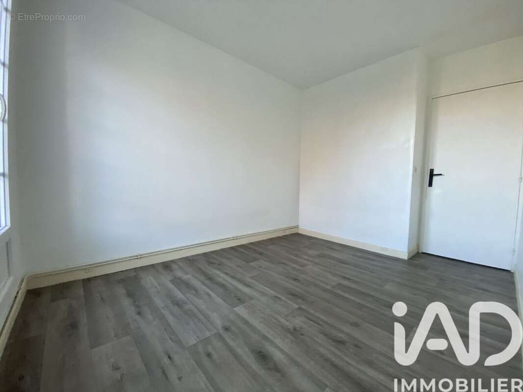 Photo 8 - Appartement à DAMMARIE-LES-LYS