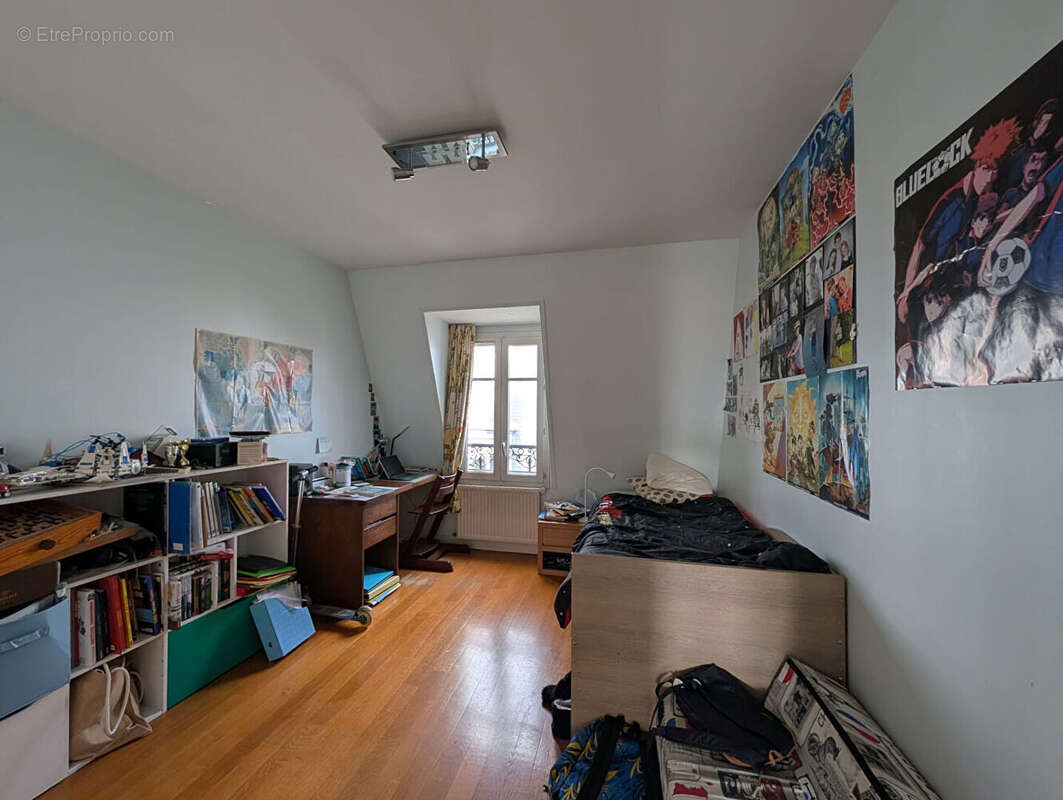 Appartement à PARIS-14E